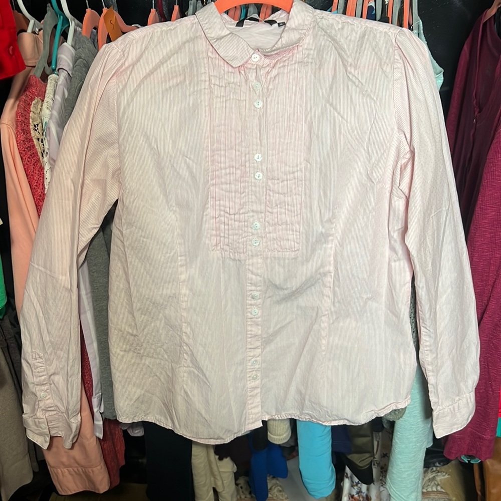 Van Heusen size extra large button down shirt, office wear, striped top, collar